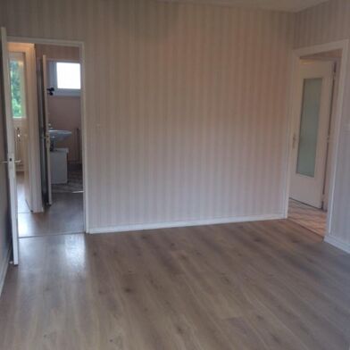 Appartement 3 pièces 630 €