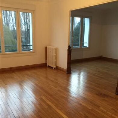 Appartement 3 pièces 730 €