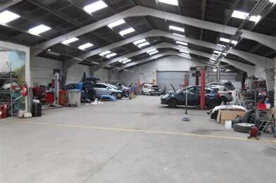 Garage  400000 €