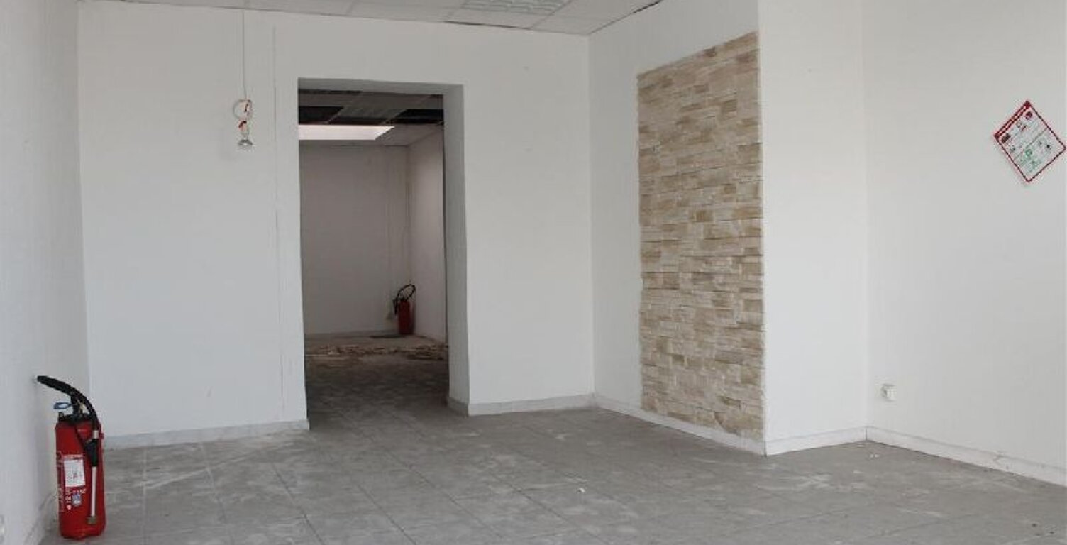 Vente immeuble  105 m² Calais (62100) — photo 1