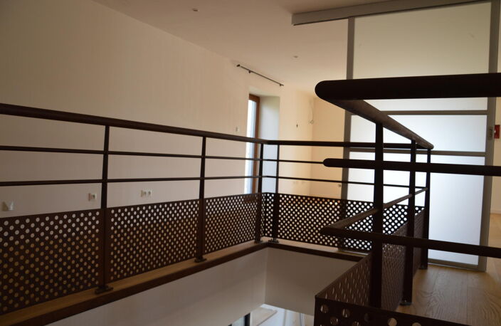 Bâtiment mixte — photo 2