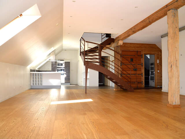Bâtiment mixte — photo du bien