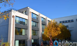 Immeuble  437 m² à louer à Annecy (74370)