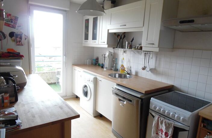 A VENDRE - Appartement — photo 2