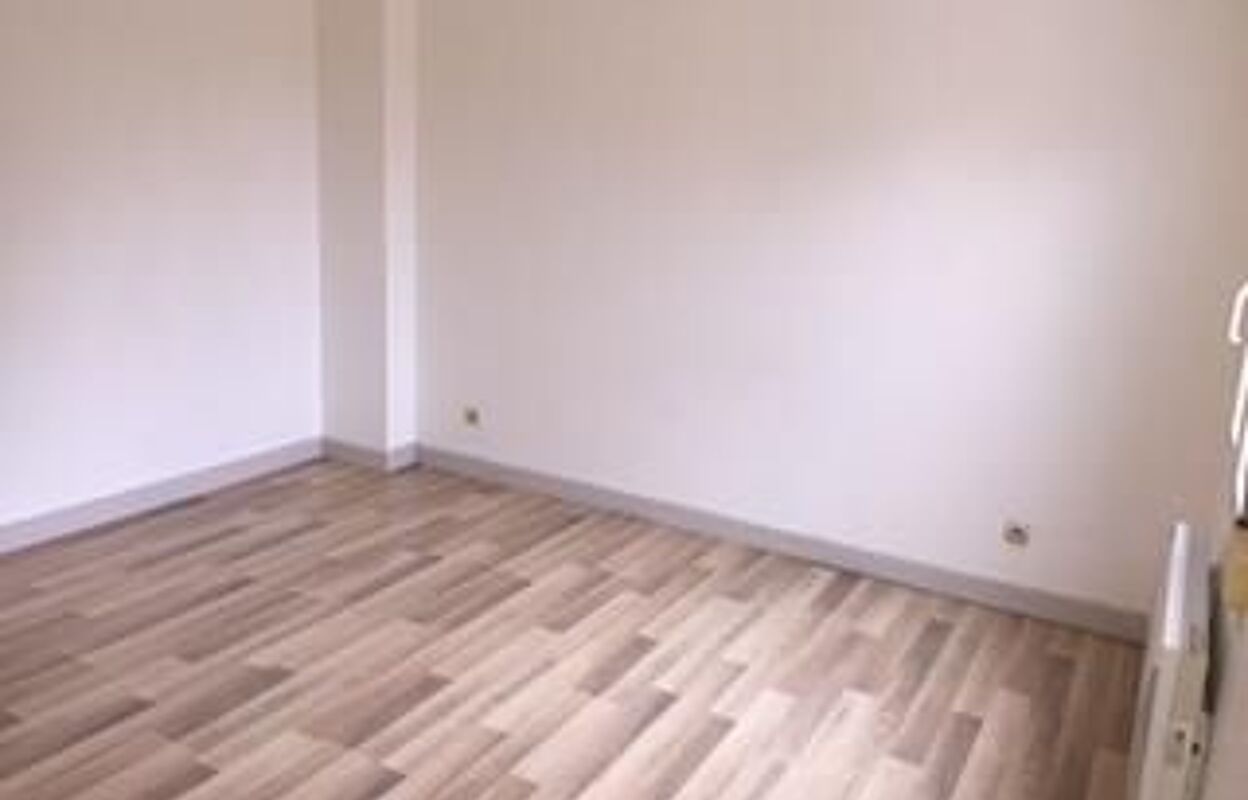 appartement 4 pièces 79 m2 à louer à Calais (62100)