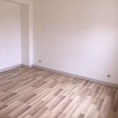 Appartement 4 pièces 560 €