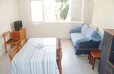 location de vacances appartement 293 € / semaine à proximité de Bormes-les-Mimosas (83230)