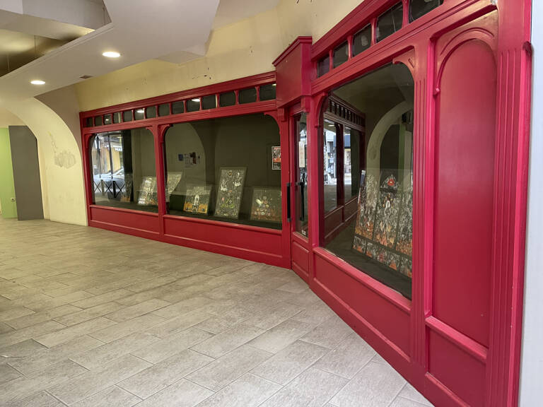 AUBENAS PASSAGE GAMBETTA - Local commercial — photo 1