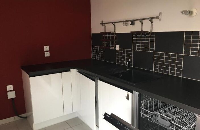 Location appartement 3 pièces 85 m² à Irigny (69540) — photo 5