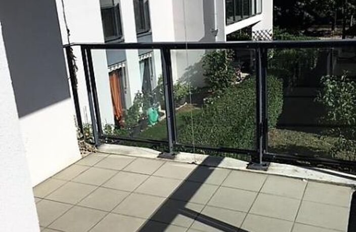 Vente appartement 2 pièces 51 m² Saint-Genis-Laval (69230) — photo 2