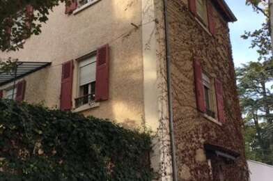 Maison 6 pièces 1320 €