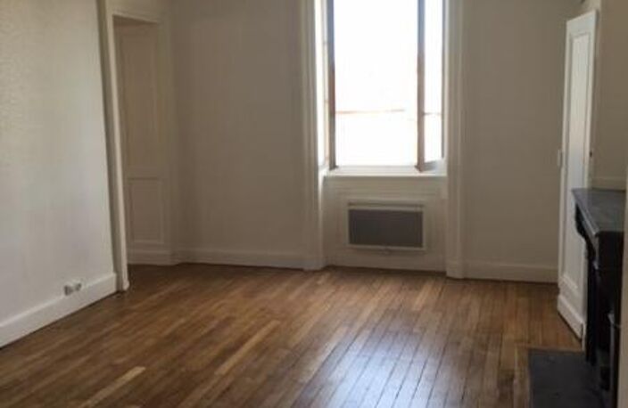 Location appartement 4 pièces 107 m² à Saint-Symphorien-d'Ozon (69360) — photo 3