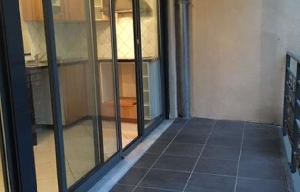 appartement 2 pièces 50 m2 à louer à Lozanne (69380)