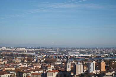 Appartement 3 pièces 870 €