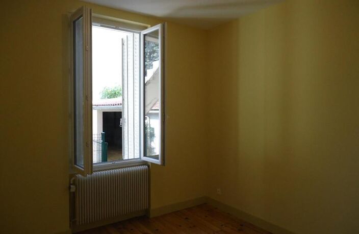 Location appartement 2 pièces 49 m² à Oullins-Pierre-Bénite (69310) — photo 3