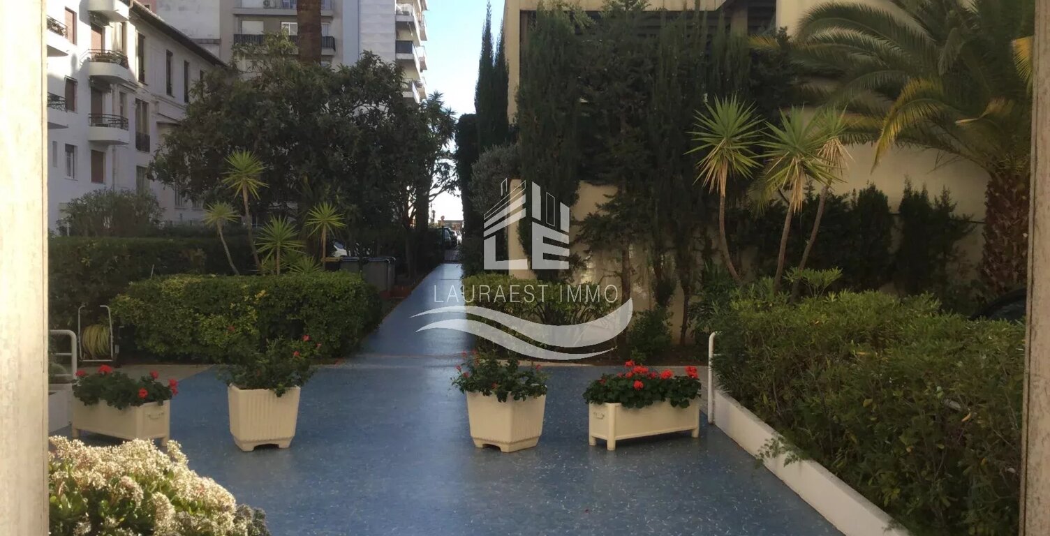 Appartement Carrê D’Or avec balcon — photo 1