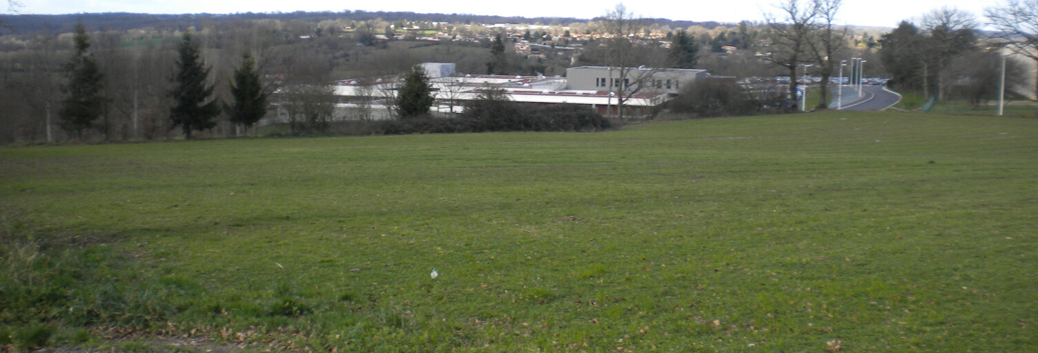 Terrain  11760 m² à vendre à Confolens (16500)