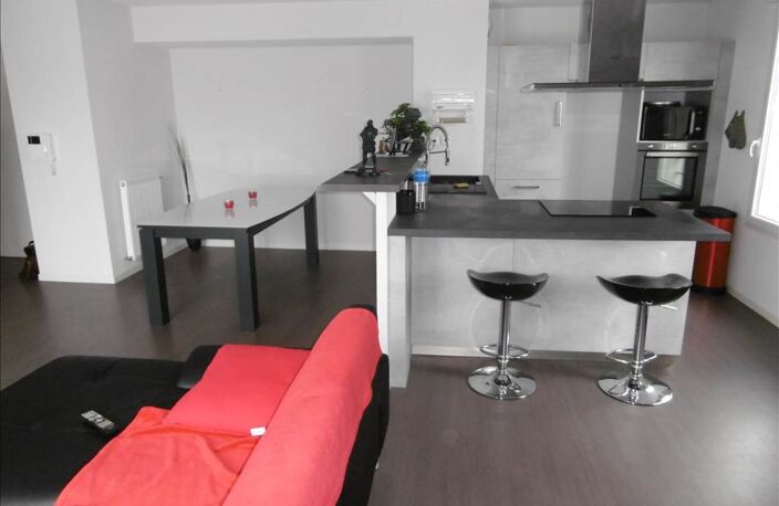 A VENDRE - Appartement — photo 2