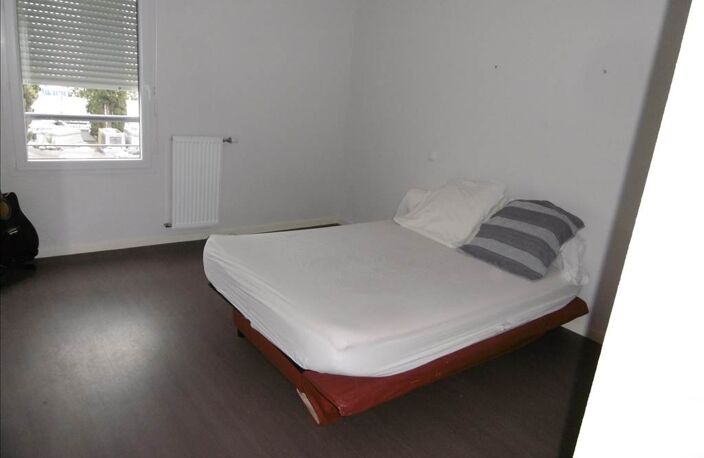 A VENDRE - Appartement — photo 3