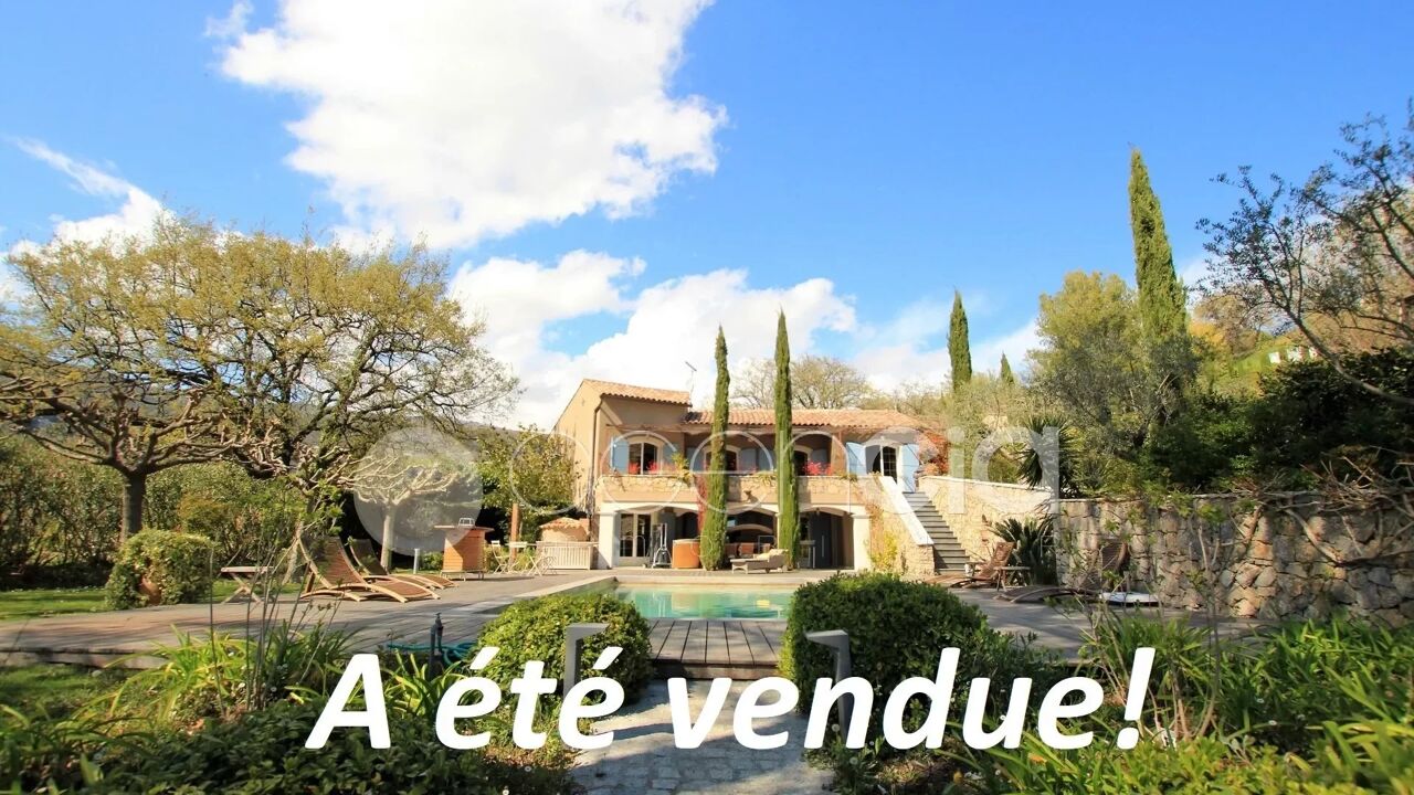 maison 9 pièces 300 m2 à vendre à Châteauneuf-Grasse (06740)