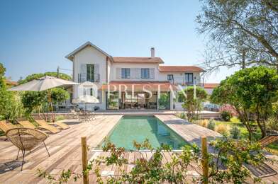 Maison 6 pièces 8700 €