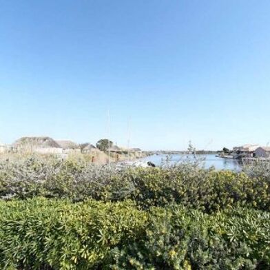 Commerce  624000 €