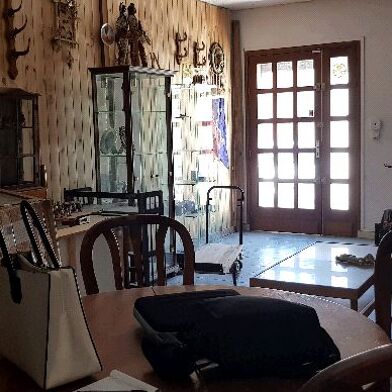 Commerce 3 pièces 970 €