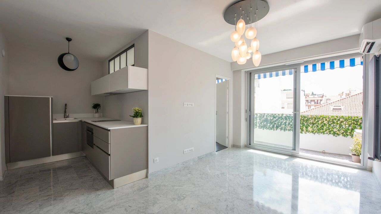 appartement 2 pièces 42 m2 à vendre à Nice (06300)
