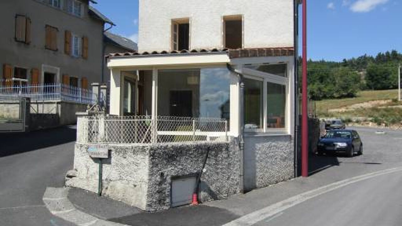 maison 3 pièces 52 m2 à vendre à Clavières (15320)