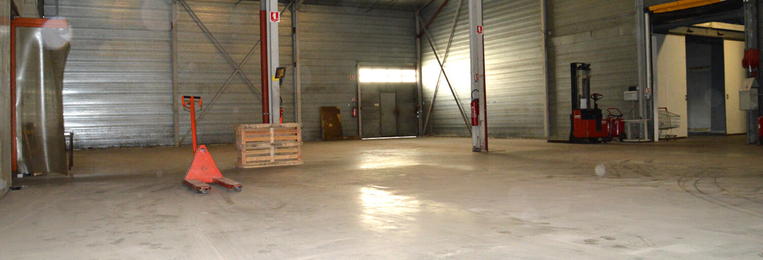 Immeuble  700 m² à louer à Annecy (74940)