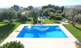 Maison 5 Pièces 300 m² à vendre à Cagnes-sur-Mer (06800)