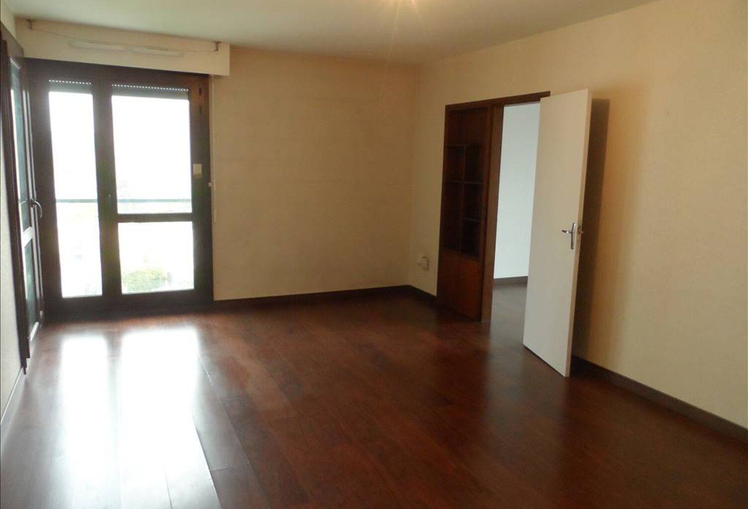 A VENDRE - Appartement — photo 1