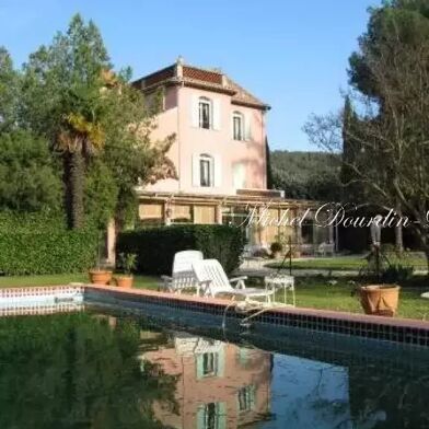 Maison 12 pièces 1500000 €