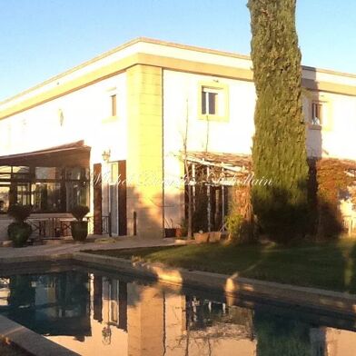 Maison 8 pièces 2300000 €