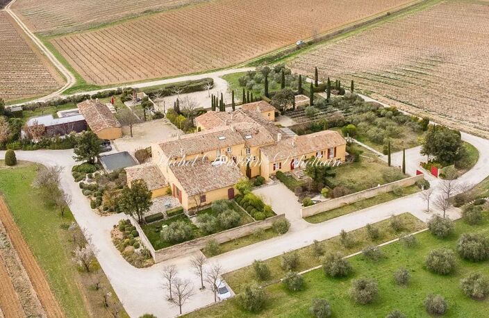 pr. Lourmarin, villa provencale au milieu des vignes — photo 4