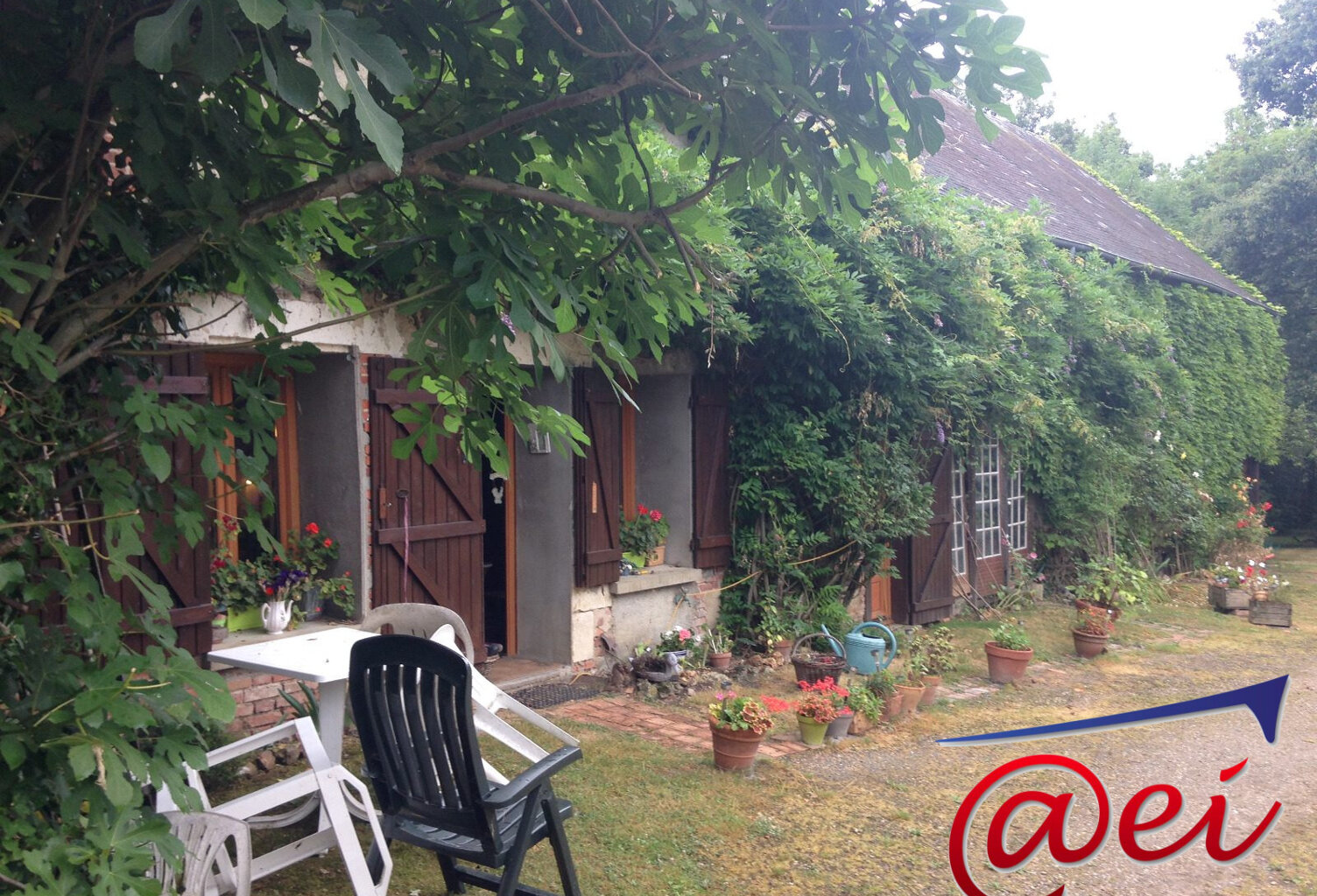 Longère plain-pied de 98m² sur 4213m² de terrain avec étang — photo 1