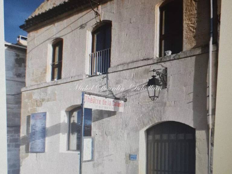 Arles, , batiment Henri IV de caractere 520 m2 — photo 1