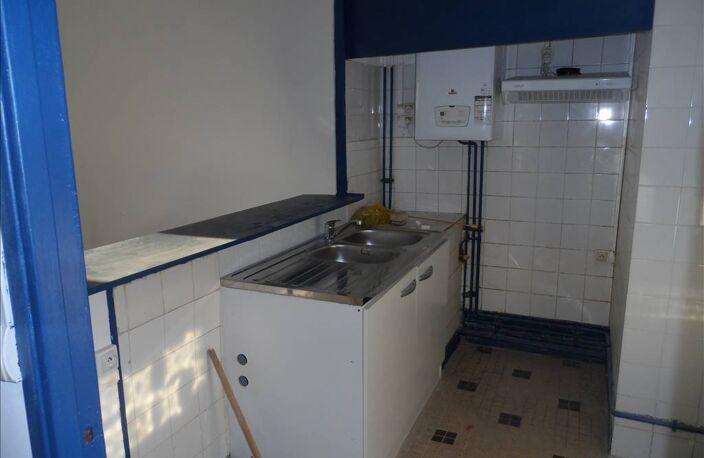 A LOUER - Appartement — photo 2