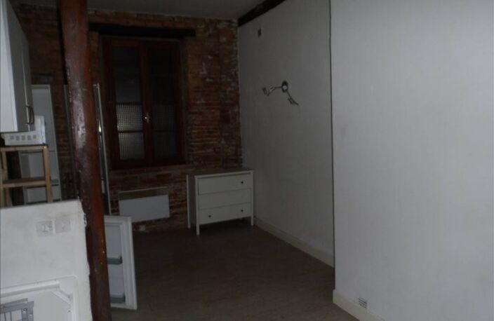 A LOUER - Appartement — photo 3