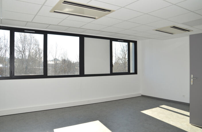 BUREAUX — photo 2