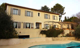 Maison 6 Pièces 233 m² à vendre à Villeneuve-lès-Avignon (30400)