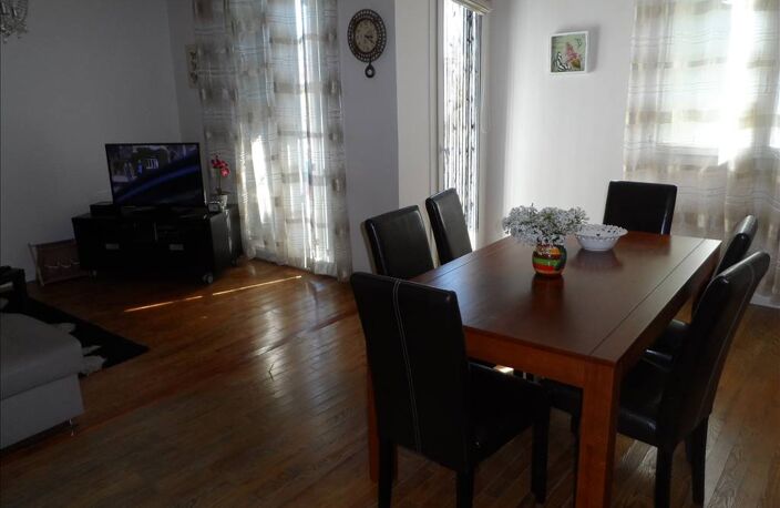 A VENDRE - Appartement — photo 2