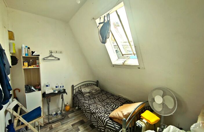 Vente appartement dernier étage Butte Montmartre Paris 18ème — photo 2