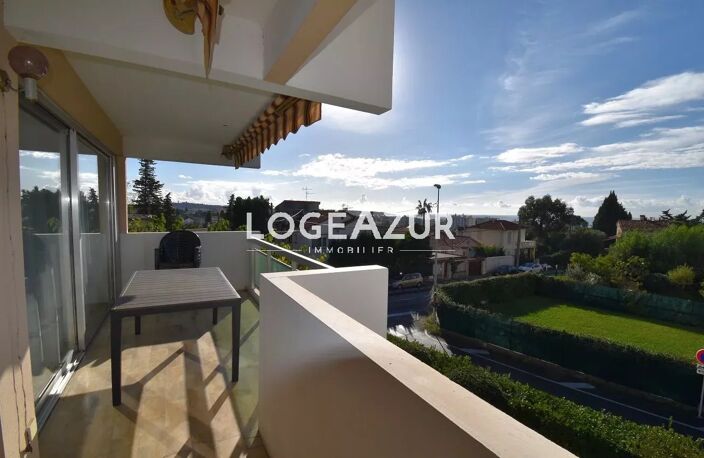 Vente appartement 1 chambre + parking - ANTIBES TRAMONTANE — photo 2