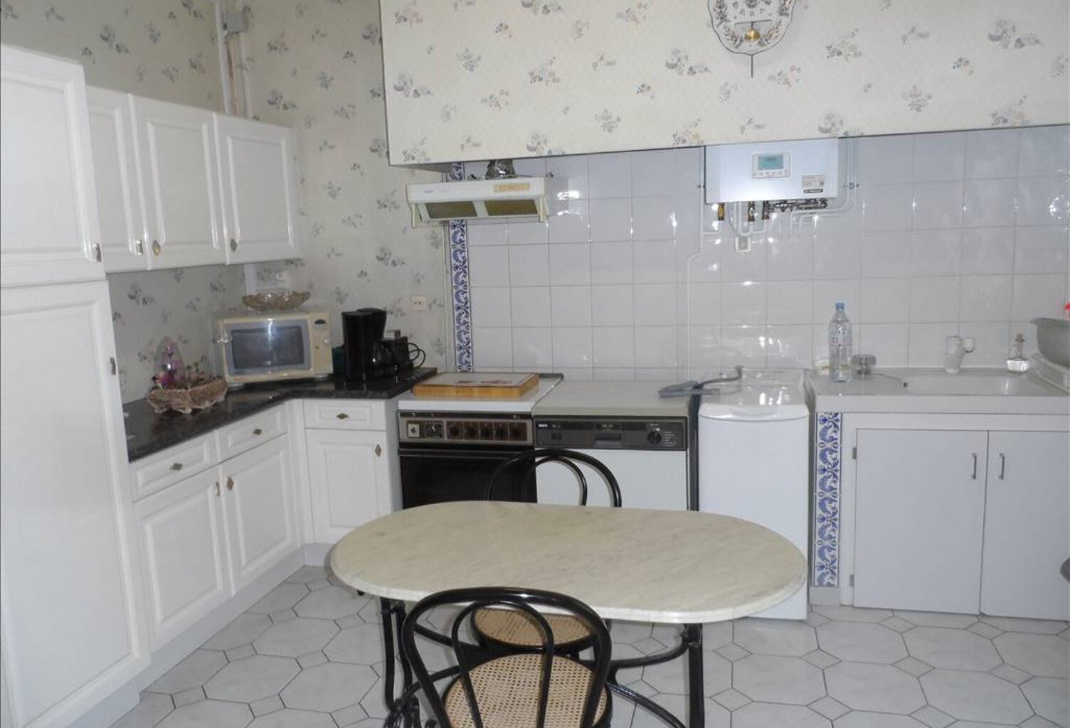 A VENDRE - Appartement — photo 1