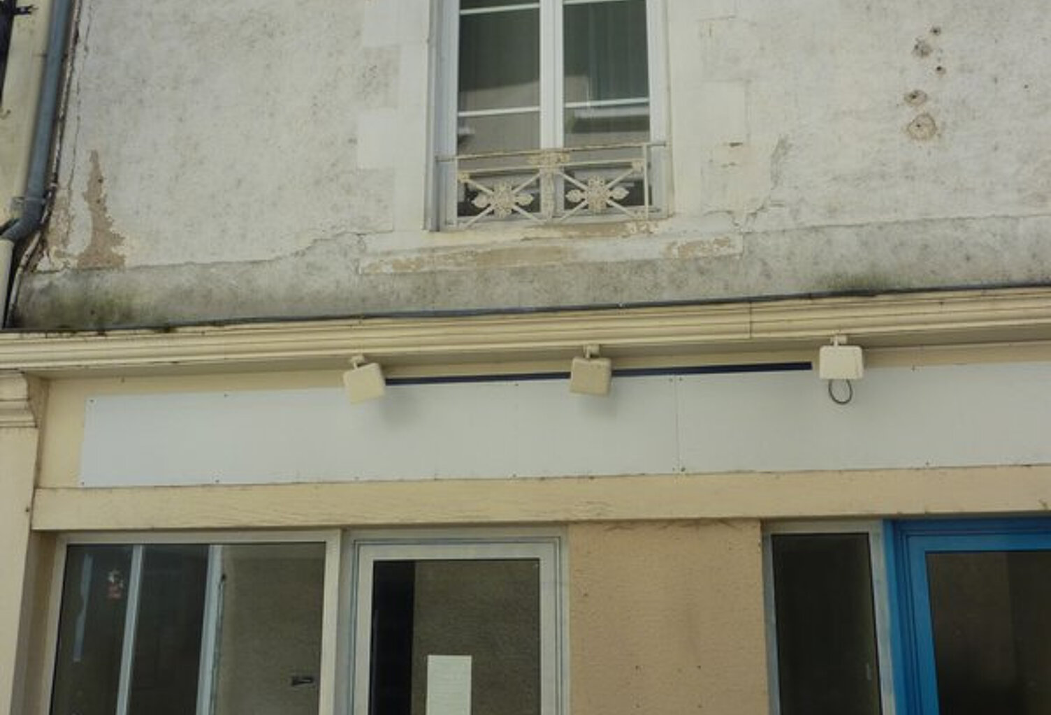   — photo 1