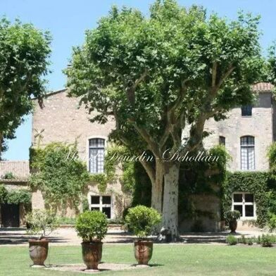 Maison 14 pièces 1945000 €