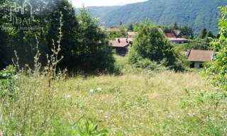 Terrain  3932 m² à vendre à Notre-Dame-de-Commiers (38450)