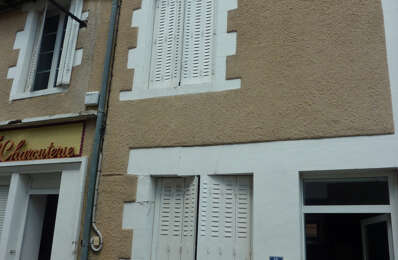 vente maison 54 750 € à proximité de Saint-Léomer (86290)