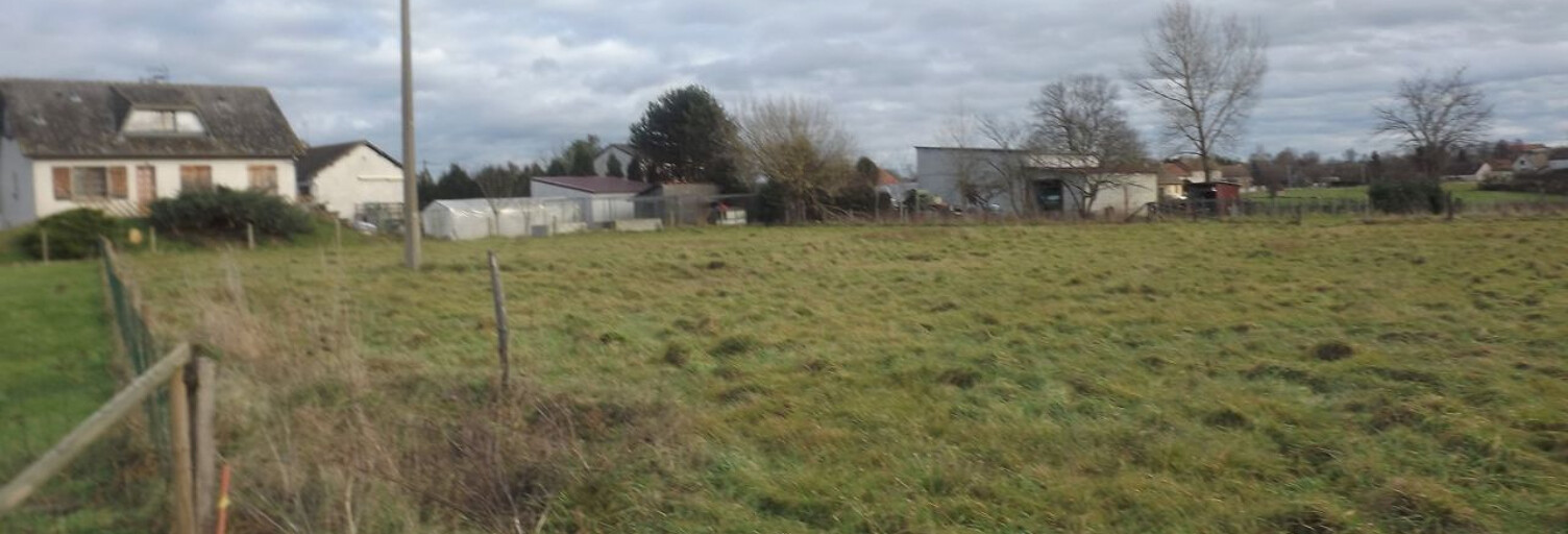 Terrain  2209 m² à vendre à Baugy (71110)